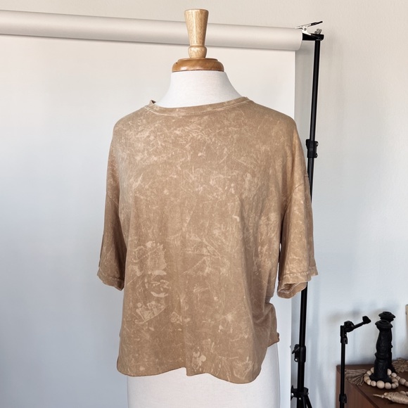 Tops - SOLD ❌ NEUTRUAL BASIC DROP SLEEVE TEE